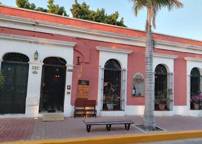 Exterior of Topolo Restaurant, Mazatlan