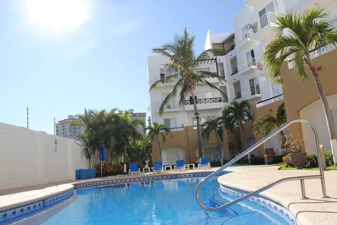 Pool at Marina Gardens Villas