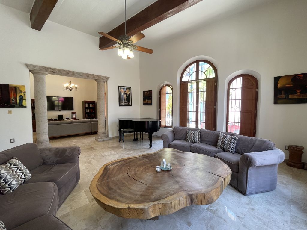 BD 1211 - 043 Casa Belisario - living room
